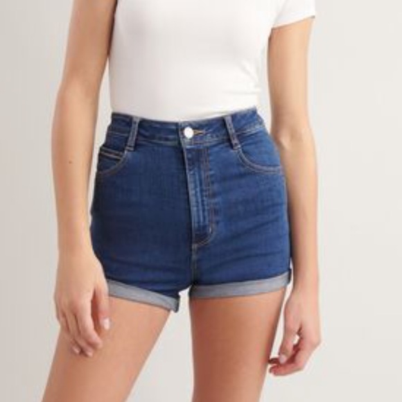 Extreme high rise denim shorts: - Picture 2 of 7